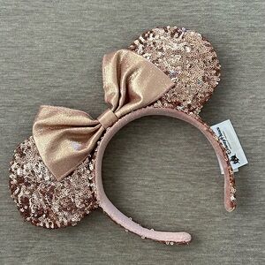 Disney Rose Gold Ears. Authentic 🎀